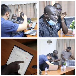 The pic:Our overseas salesman Steven is introducing our solar street lamps to the customer's technical leaders.
